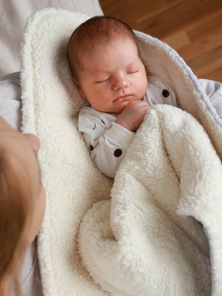 Teddy blanket, boucle blanket ,wafle baby blanket - 4 colors for wholesale by Babyly