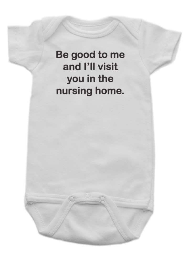 Combinaison maison de soins infirmiers pour la vente par Sara Kety Baby & Kids