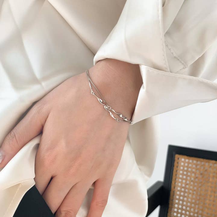 Perimade & Co. LLC - Wholesale Link & Chain Bracelet - Mobius Strip Double Chain Bracelet in 925 Sterling Silver3