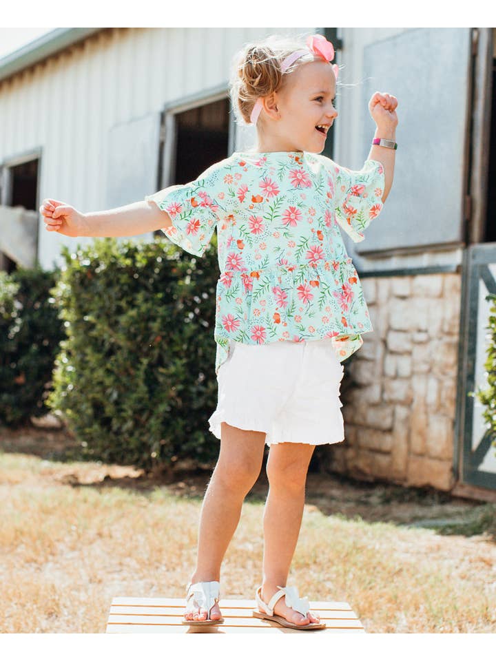 Toddler Girls White Ruffle Trim Woven Shorts
for wholesale on Faire3