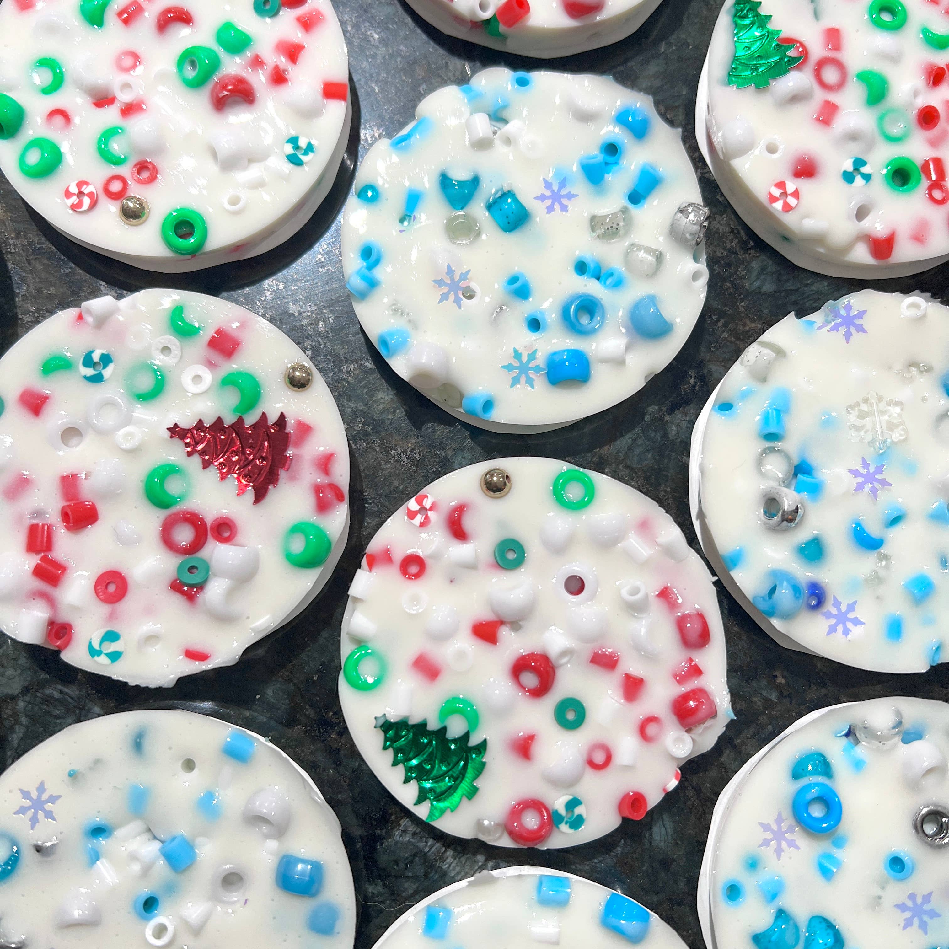 The Cozy Tangerine – Engroshandel Klistermærke – Genanvendelig picky pad | Sansestimulerende legetøj til hud- og hårplukning11