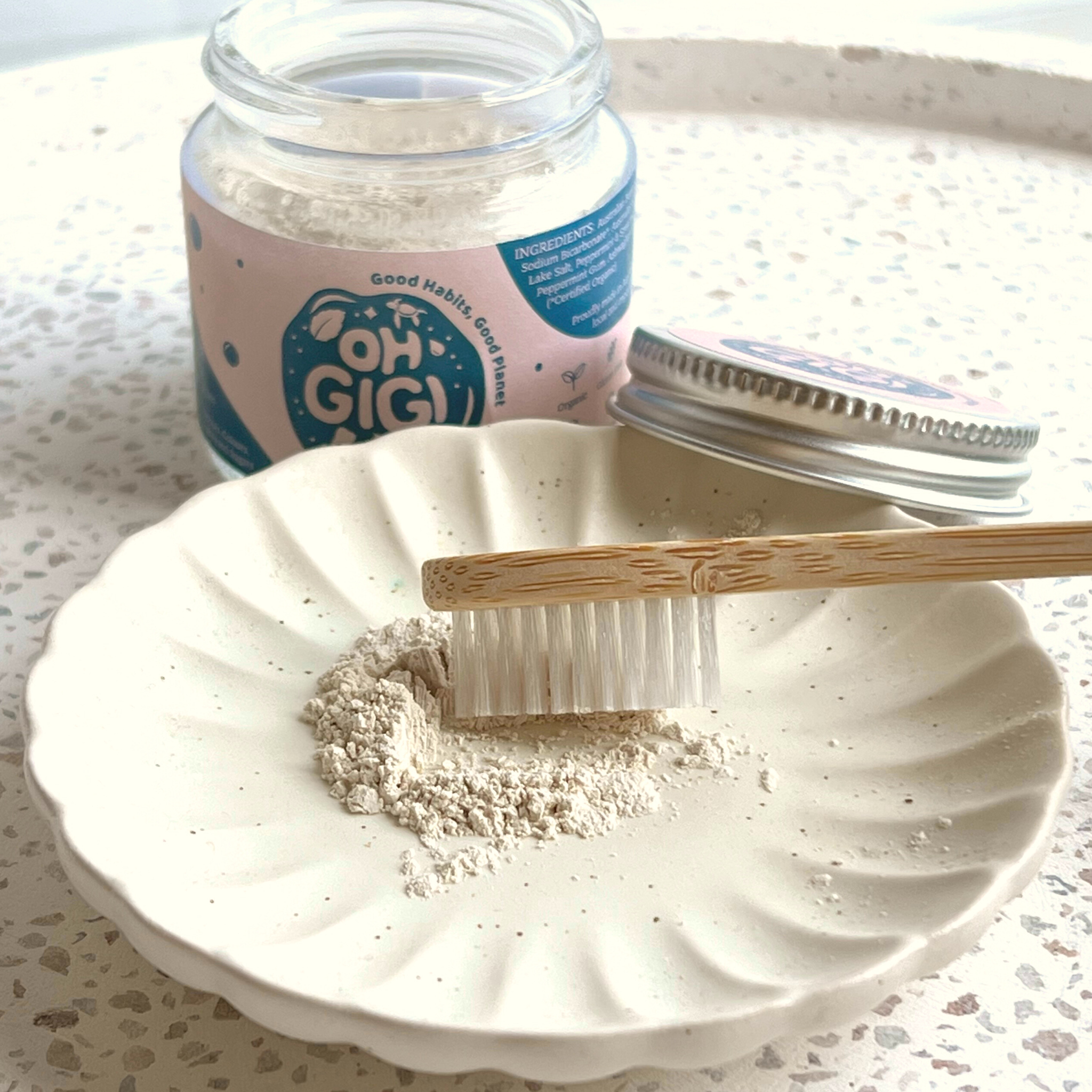 OHGIGI®️ - Wholesale Toothpaste - Organic Tooth Powder 'Minty+ Brush'4