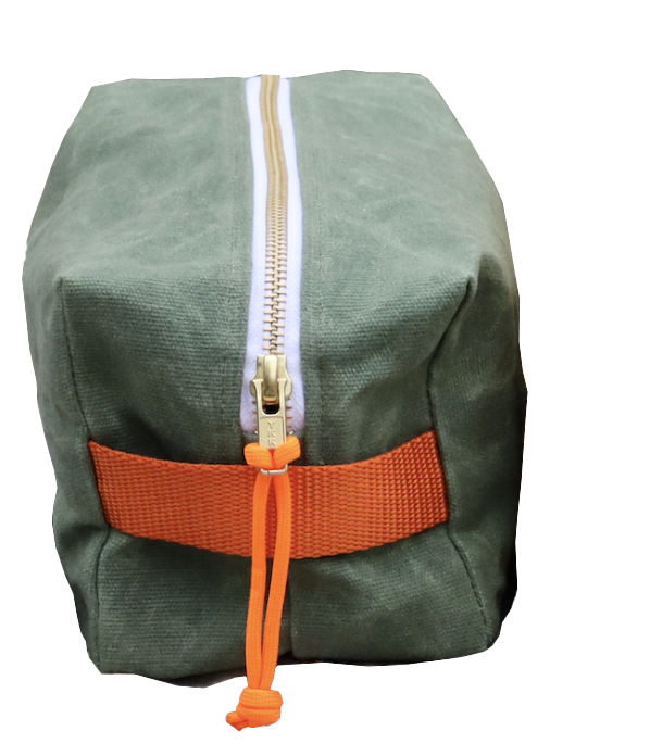 Newton Supply Co - Wholesale Toiletry Bag - Unisex - waxed canvas dopp kit3