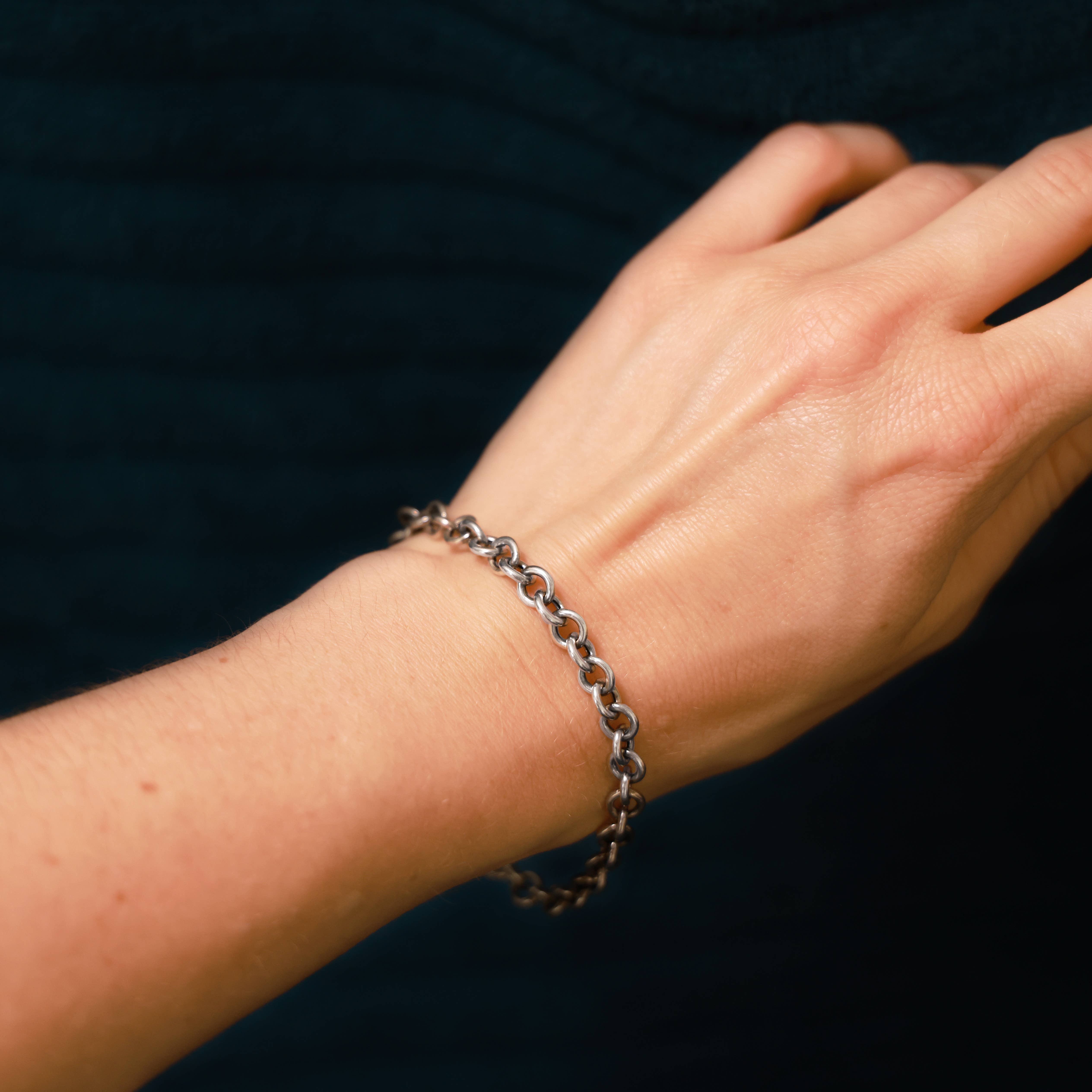 Nina Designs – Engroshandel Armbånd med vedhæng – Sterling sølv 7,5 tommer armbånd - hule Links1