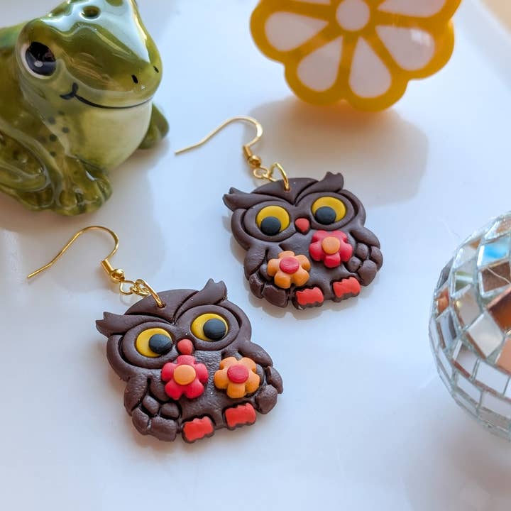 Retro 70s owl earrings groovy gold plated for wholesale by Luxe Trauma