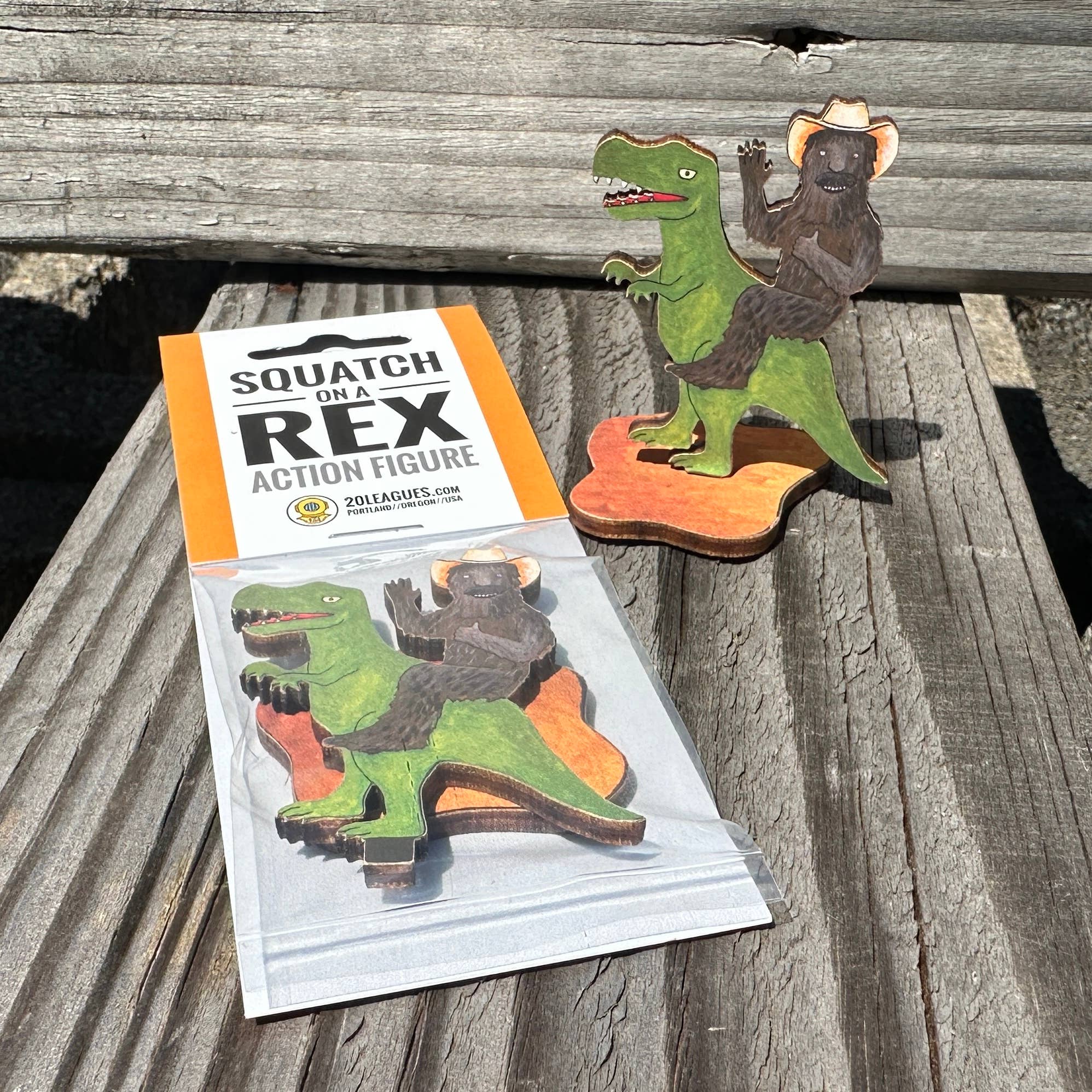 20 Leagues - Wholesale Gag Gift/Novelty Gift - Squatch on a Rex Action Figure3