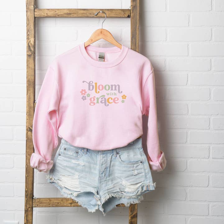 Bloom With Grace Retro | Sweat-shirt pour la vente par Olive And Ivory Wholesale