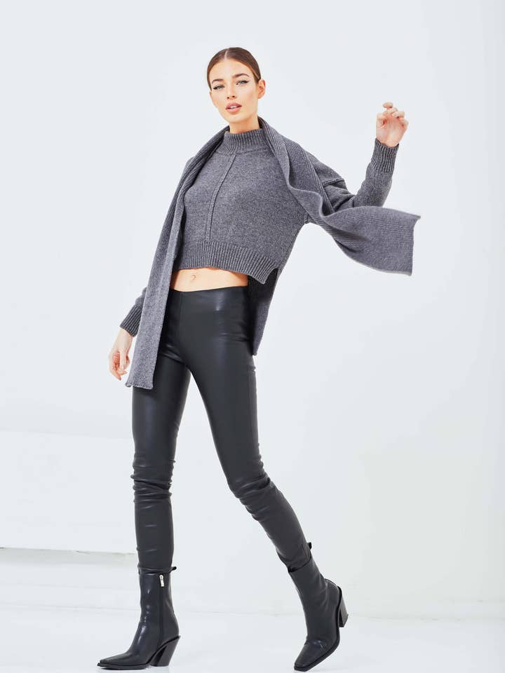 Tricot à col roulé Rhode Charcoal pour la vente par Aqua-Rock