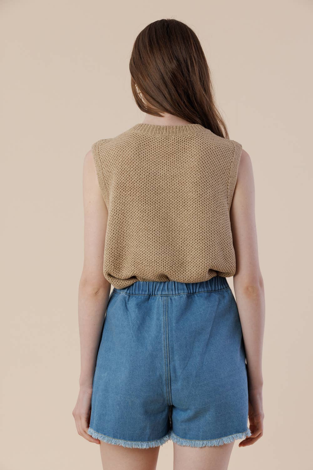 A & SHE - Wholesale T-Shirt - Women's - Howdy Embroidery Sweater Tank – Western Sleeveless Vest2