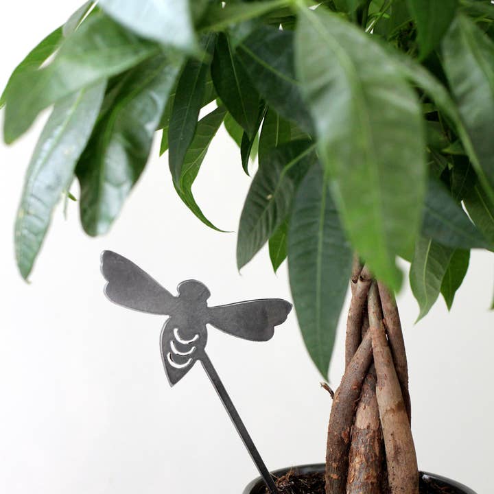 Highland Ridge | Handmade Home Decor - Wholesale Garden/Lawn Stake - Bumble Bee Plant Stake
