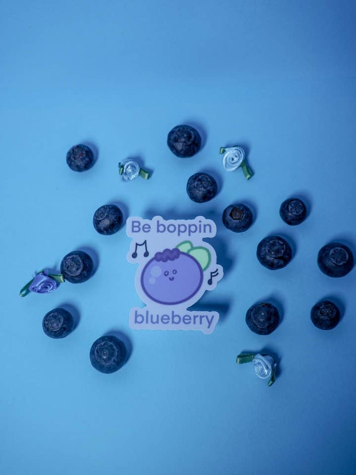 Autocollant Myrtille Be Boppin' | Autocollant Fruit Kawaii Mignon | Autocollant Vinyle Esthétique pour Ordinateurs Portables, Bouteilles d'Eau et Carnets pour la vente par Fern Hollow Co.