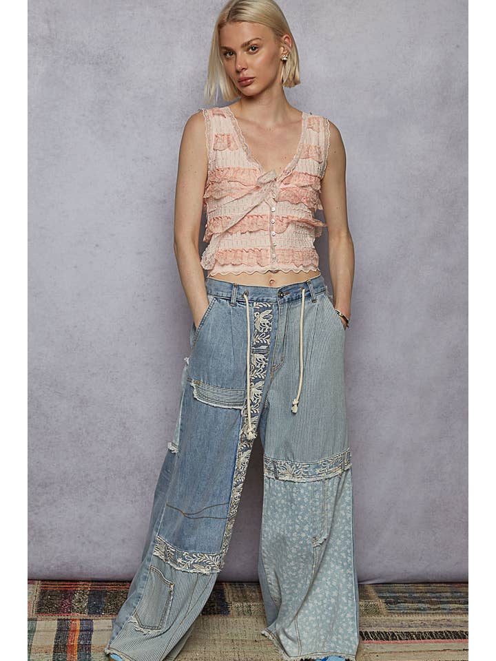 Pol Clothing - Wholesale Blouse - Women's - V-neck sleeveless cropped woven lace top21