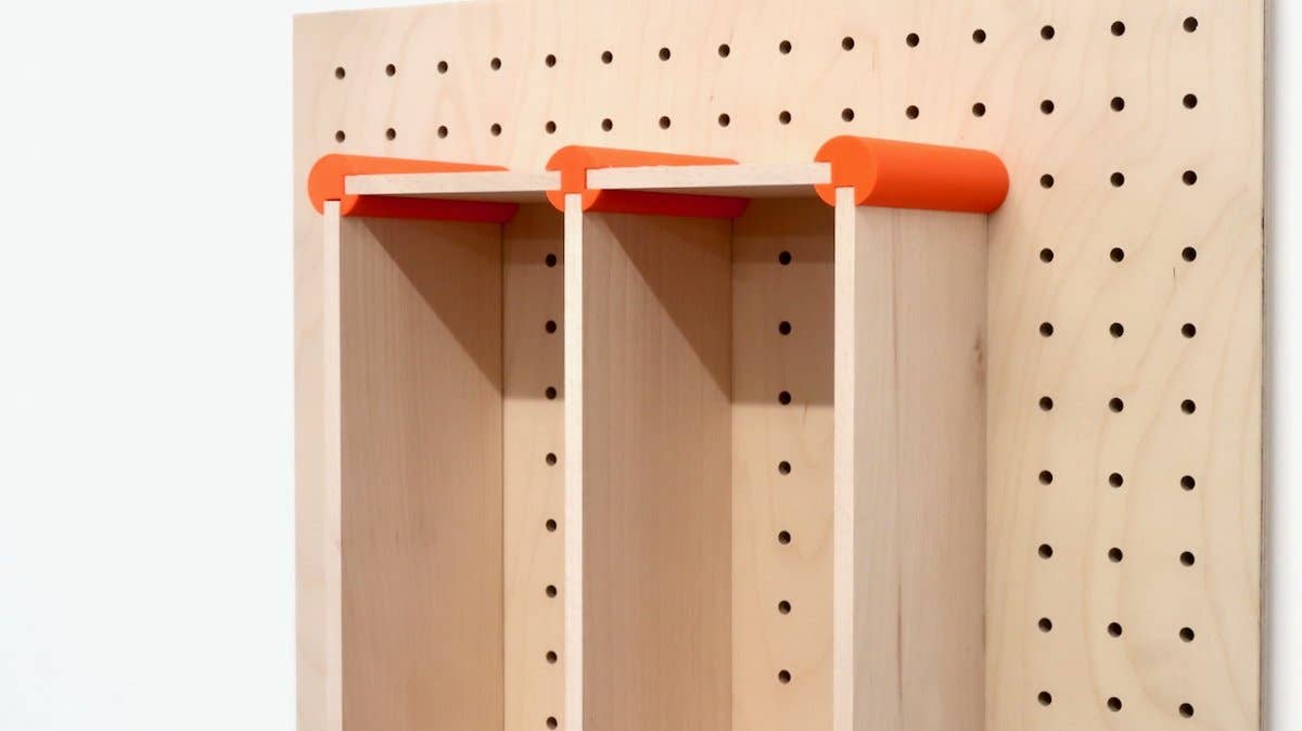 AIRE - Wholesale Wall Mounted Shelf - Qapla XL customizable shelf: Storage lockers for large items9