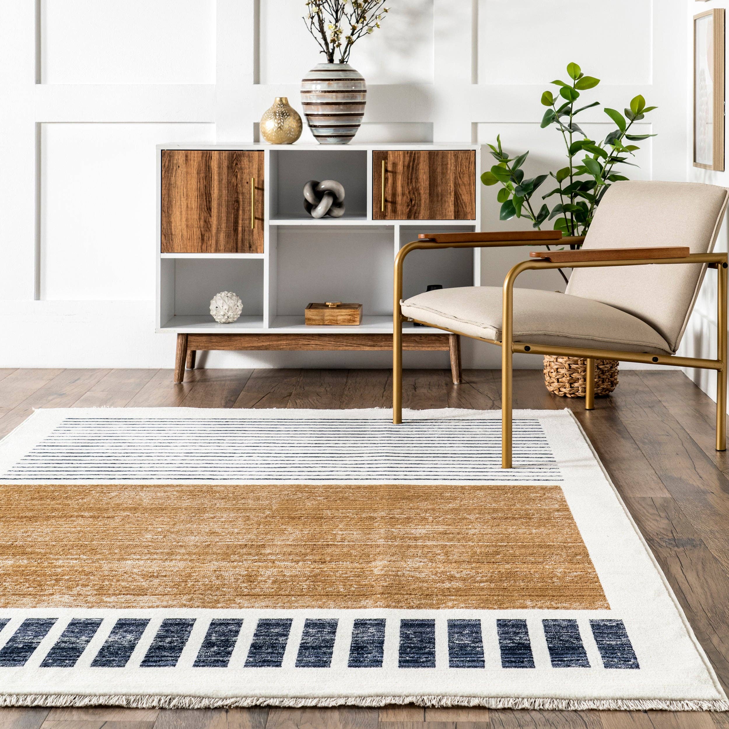 Beige Tapis moderne à franges à rayures Keeva en vente sur Faire6