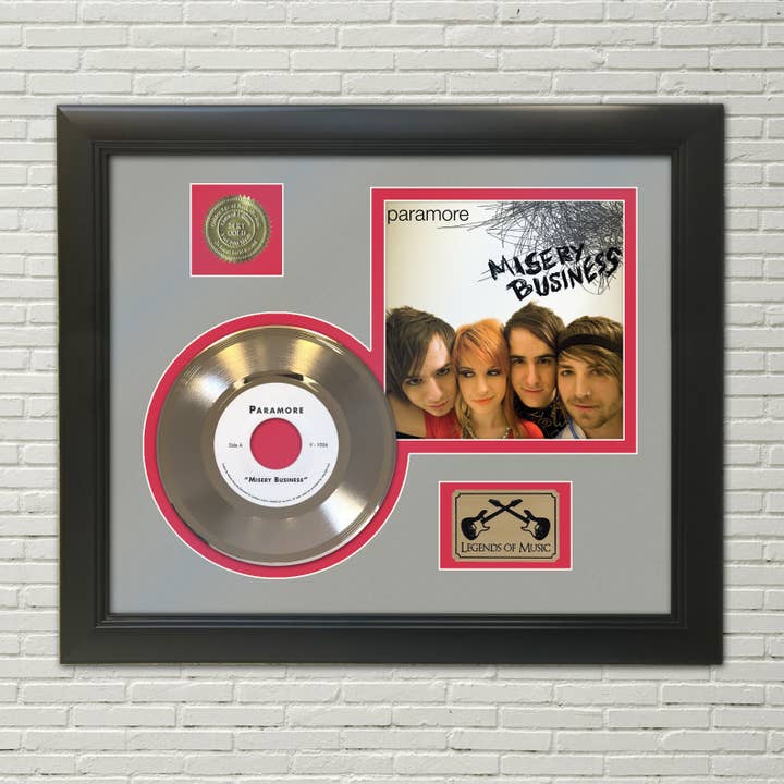 Paramore Misery Business 45er-Display, gerahmt, goldfarben für den Großhandel von Gold Record Outlet