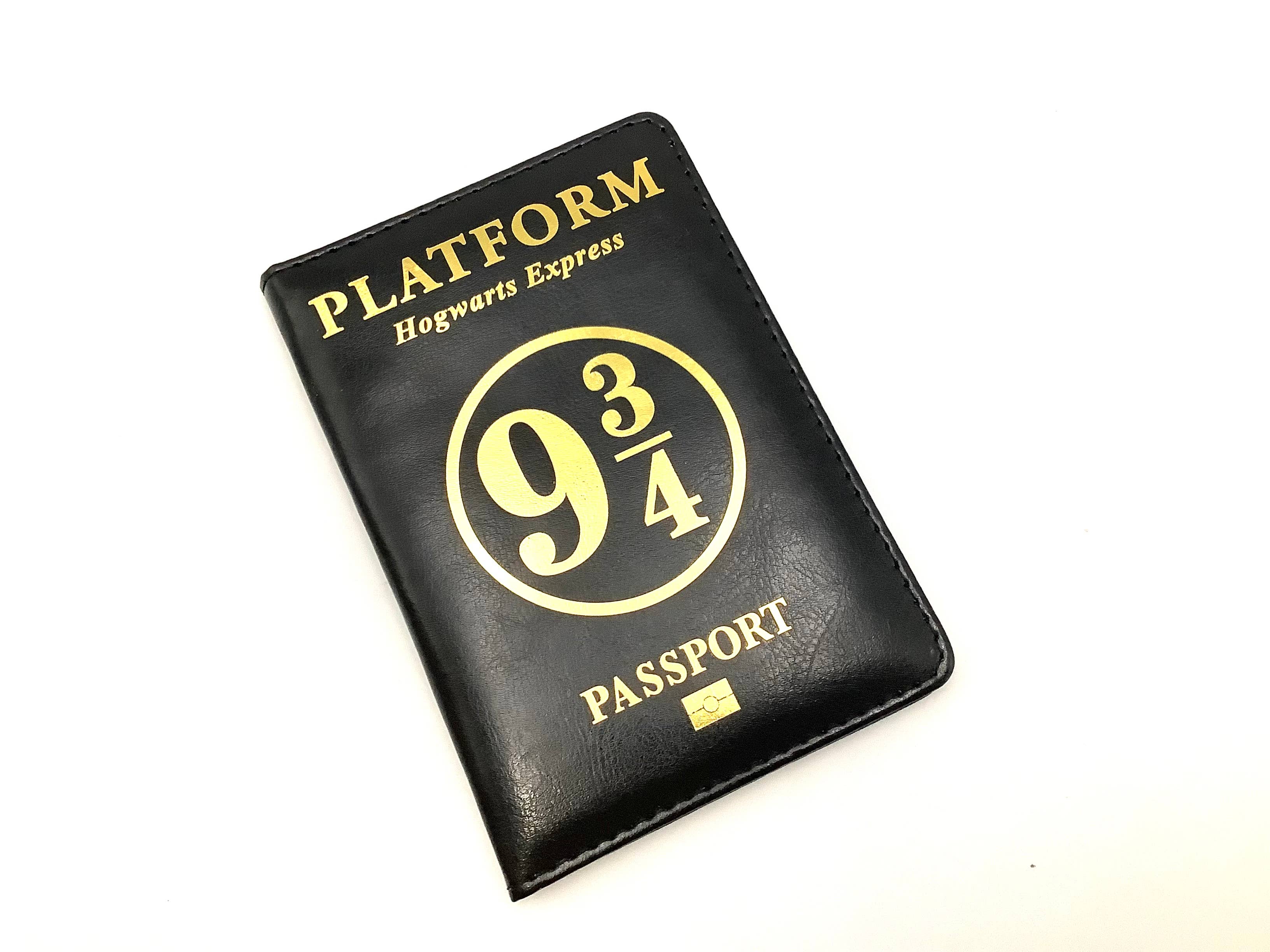 All Little Cute Things - Vendita all'ingrosso Custodia per passaporto - Donna - Custodia protettiva Platform 9 3/4 per passaporto Hogwarts Express1