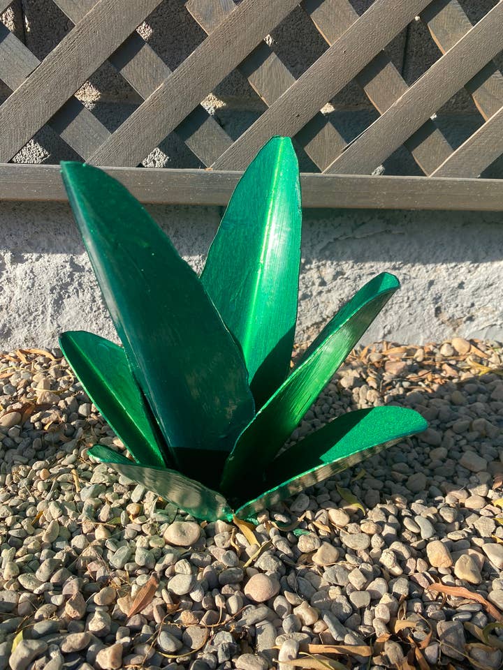 Brush Stroke Delightful Metal Agave for wholesale by US Metal Plants