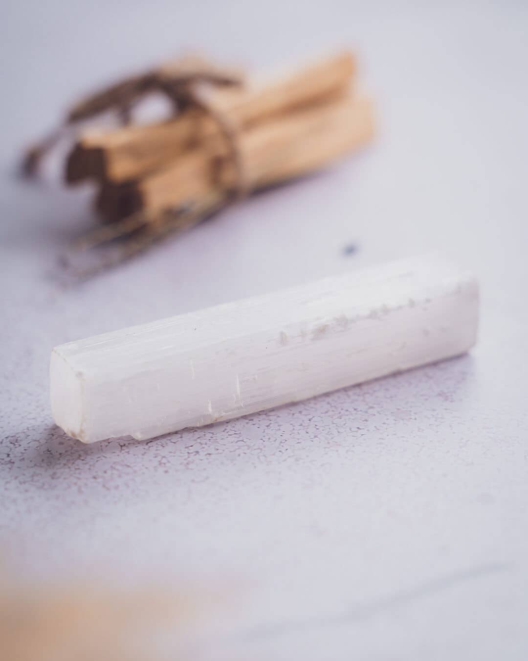 Oh Shanti - Wholesale Sage Bundle - Palo Santo & Selenite cleaning kit5