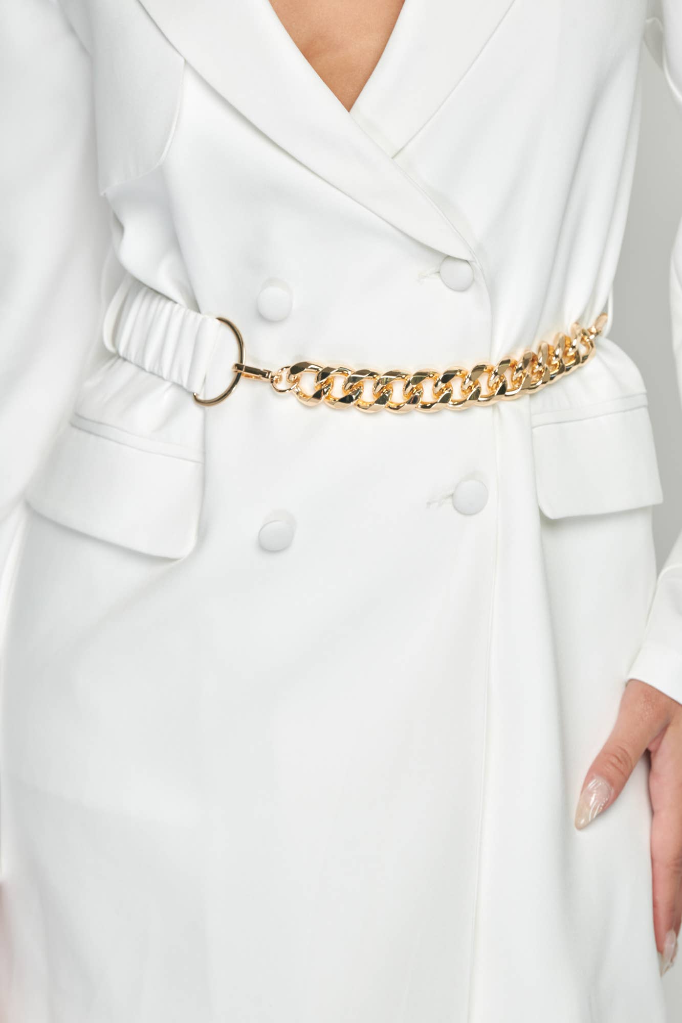 PRIVY - Vendita all'ingrosso Giacca - Donna - ABITO GIACCA BLAZER CON CINTURA A CATENA ORO LUX9