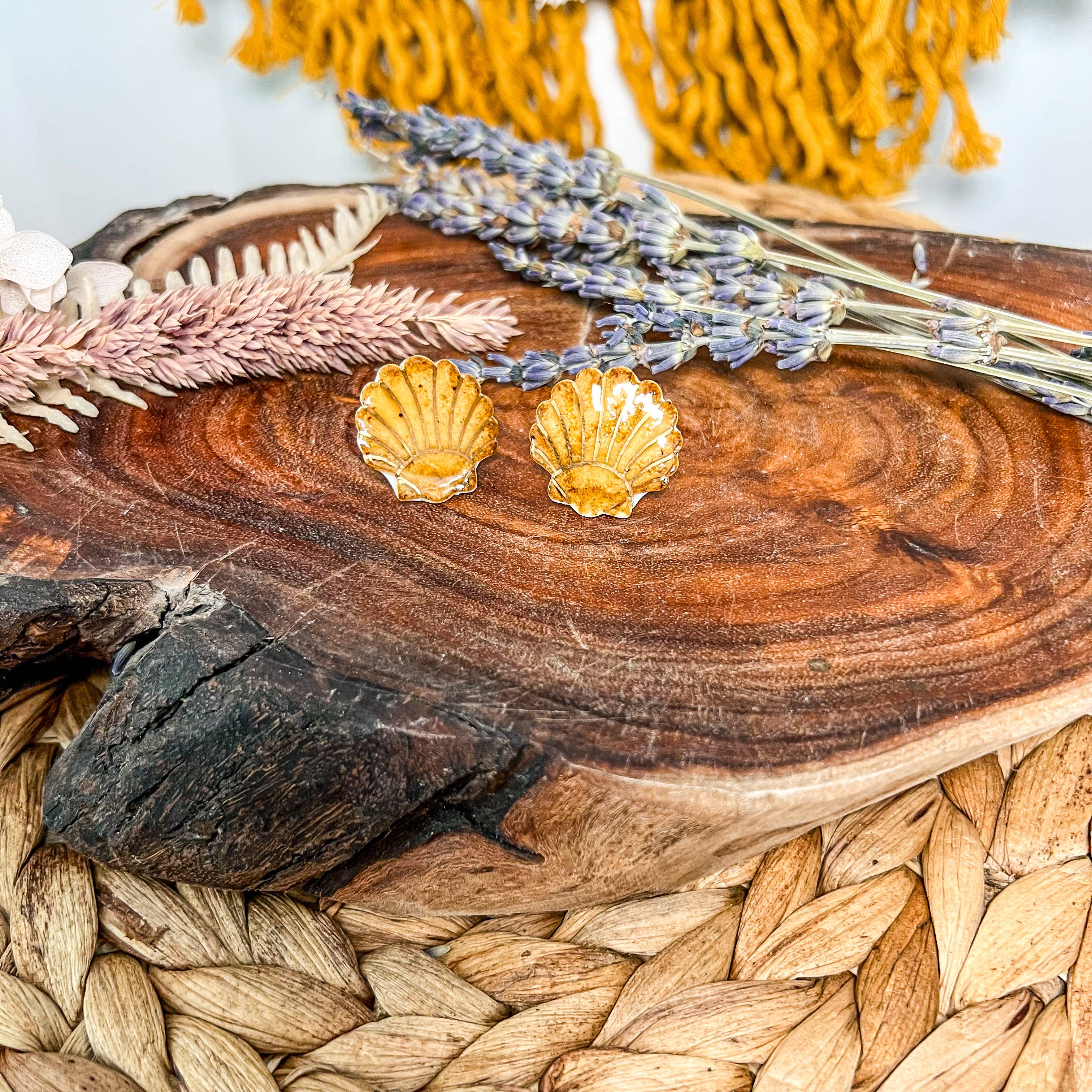 Wolf and Clay Pty Ltd - Vente Clous d'oreille - Mira - Sea Shell - Clous d'oreilles en porcelaine3