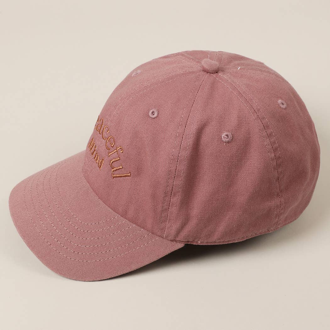 Fashion City – Engroshandel Baseballkasket - Unisex – Broderet baseballkasket med teksten "Peaceful Mind"16