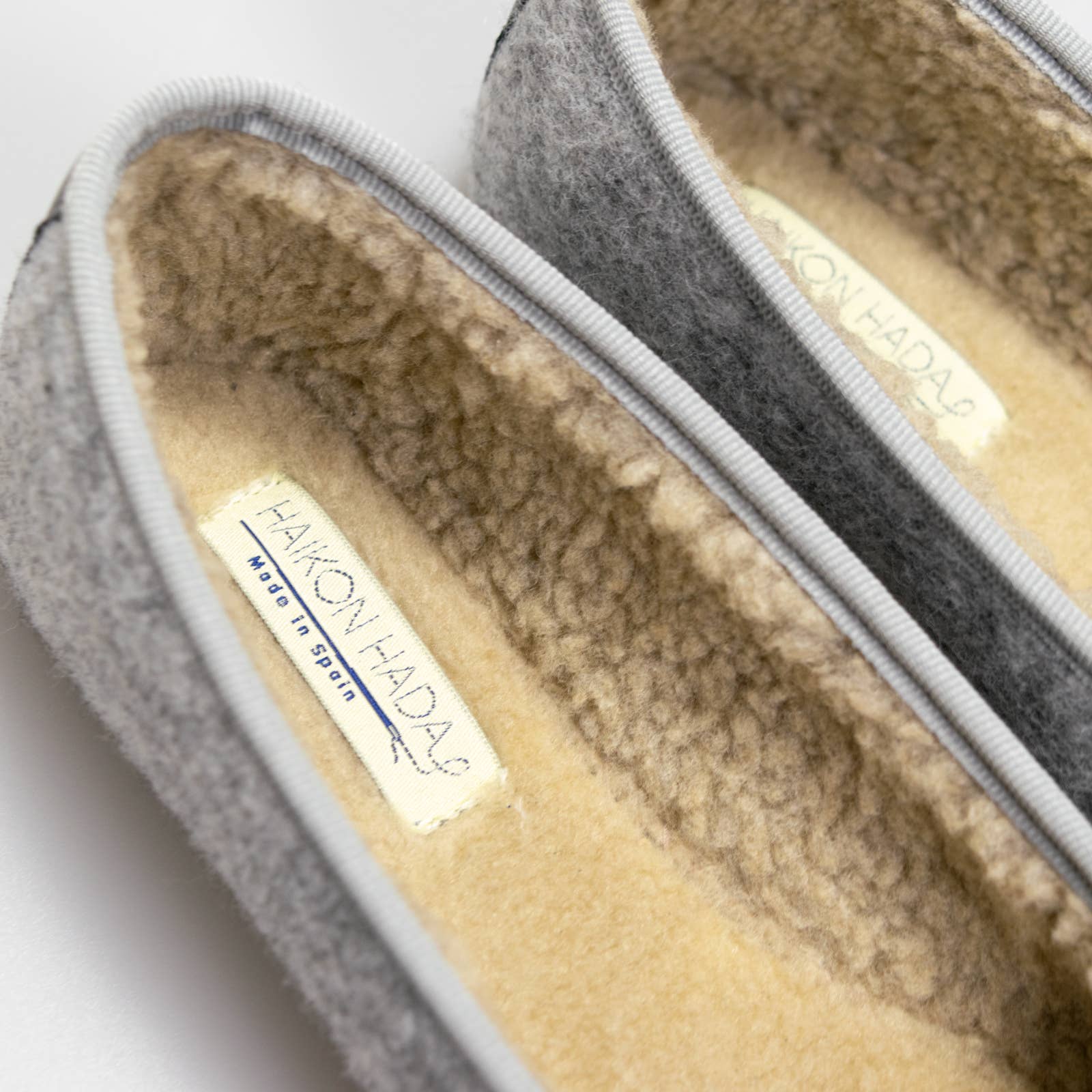 HAIKON HADA - Wholesale Slippers - Women's - Light gray felt ballerinas. Recycled house slippers6