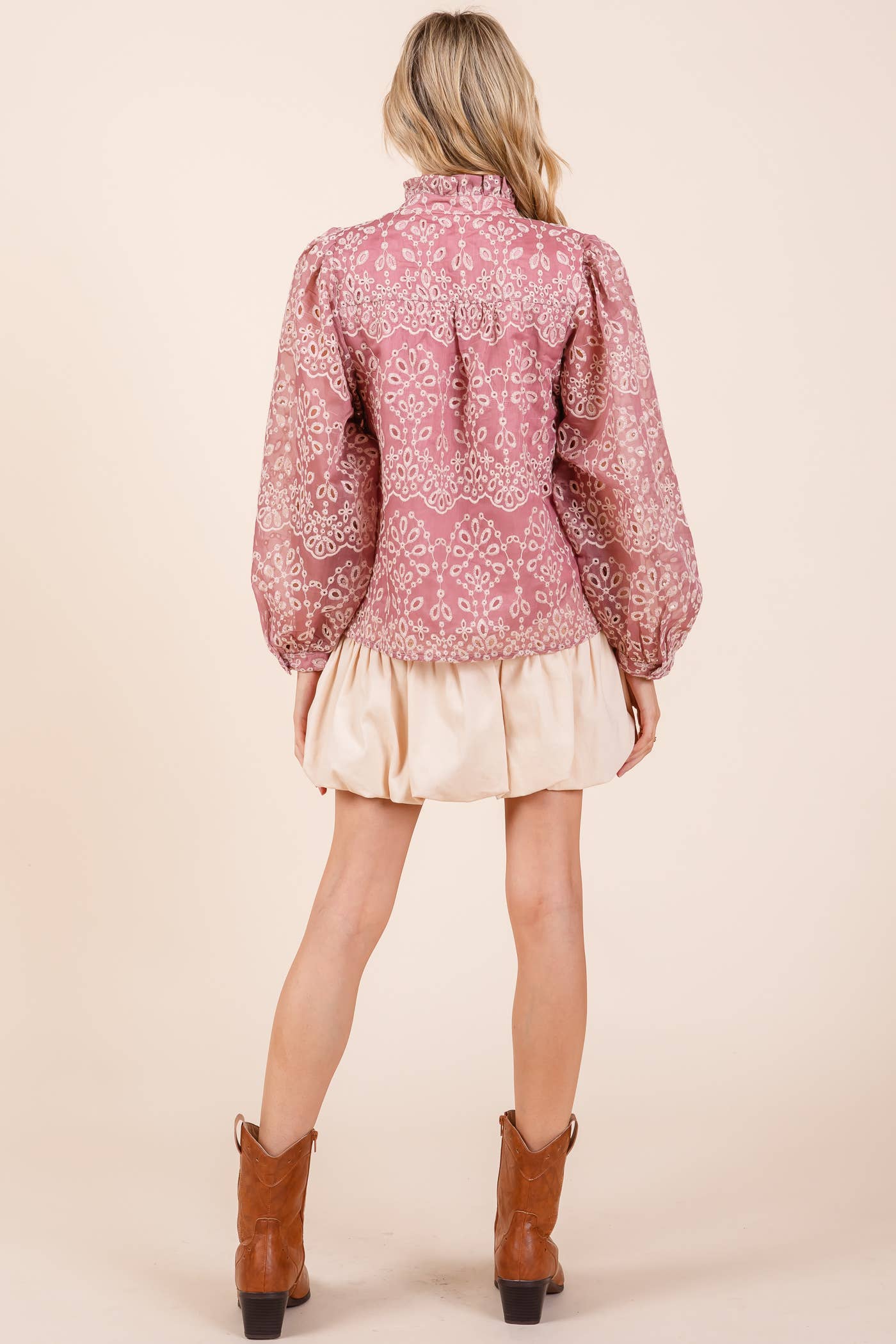 GeeGee x Lovelo - Venta al por mayor Camisa con botones - Mujer - Blusa de manga larga con ojales florales Plus, OT50860PL6