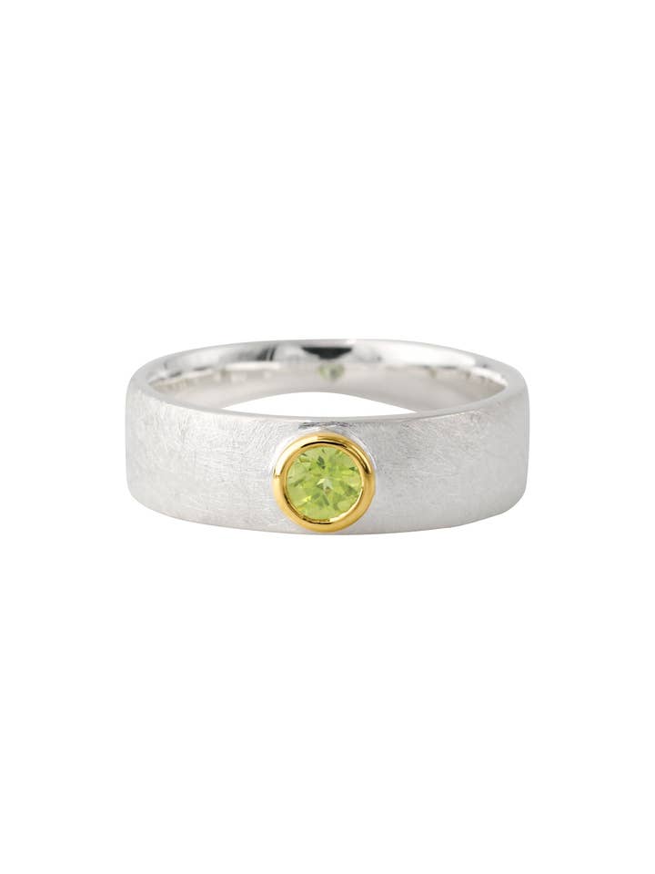 Silver ring with 4 mm peridot, 18 ct gold-plated for wholesale by Campur GmbH