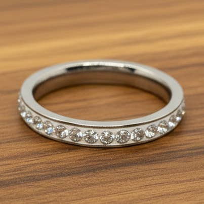 Bague Scintillante Empilable pour Femmes SK2310 pour la vente par Heavy Metal Jewelry