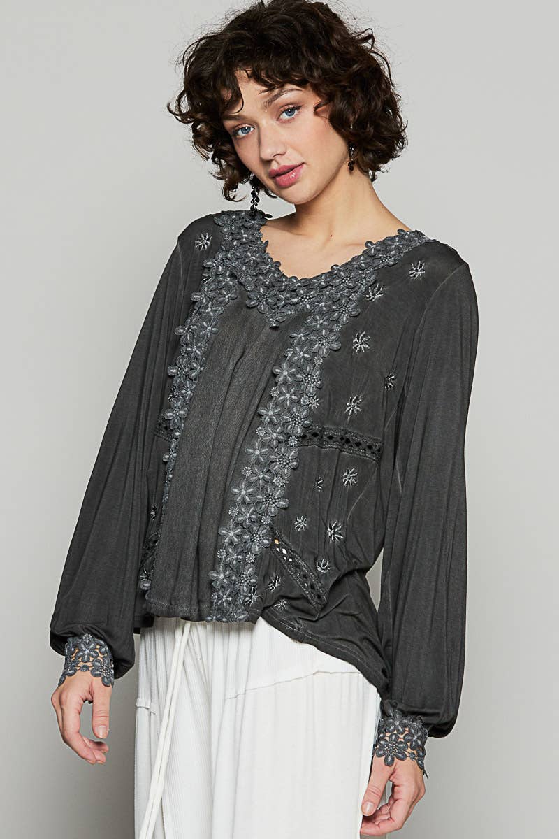 Pol Clothing - Wholesale Blouse - Women's - Long Sleeve Contrast Floral Lace Crochet V-Neck Top3