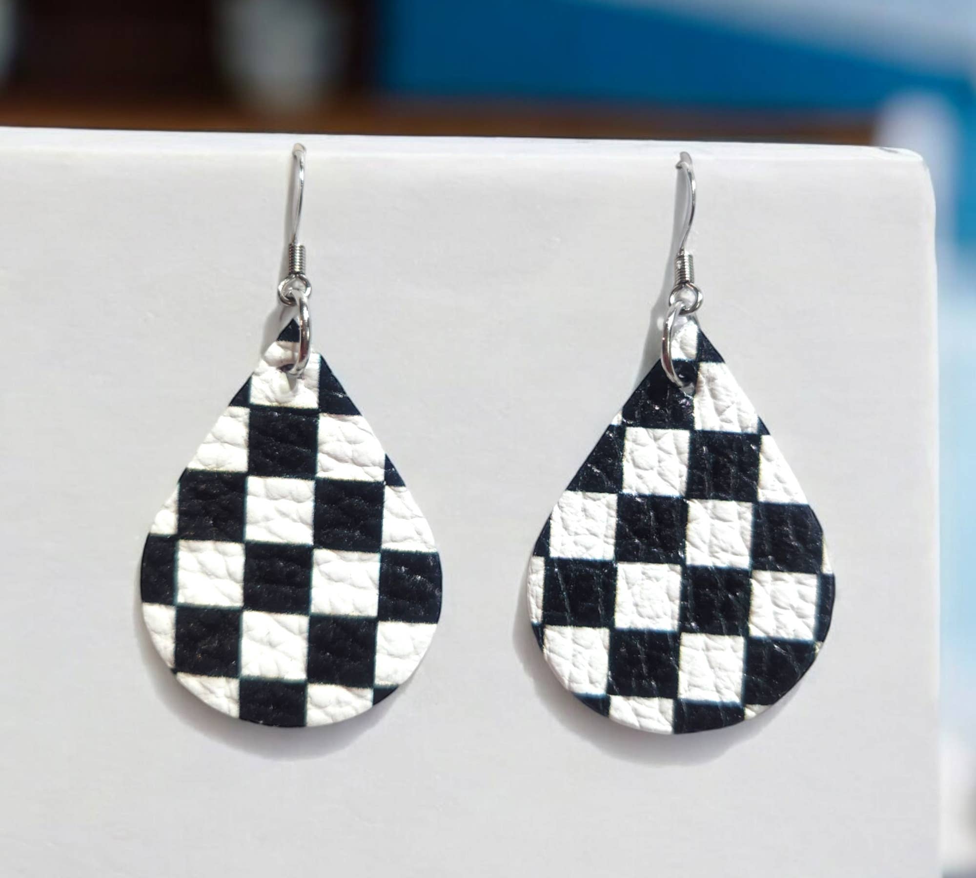 Bushleys Beauties, LLC - Wholesale Dangle Earrings - Black and White checkered teardrops