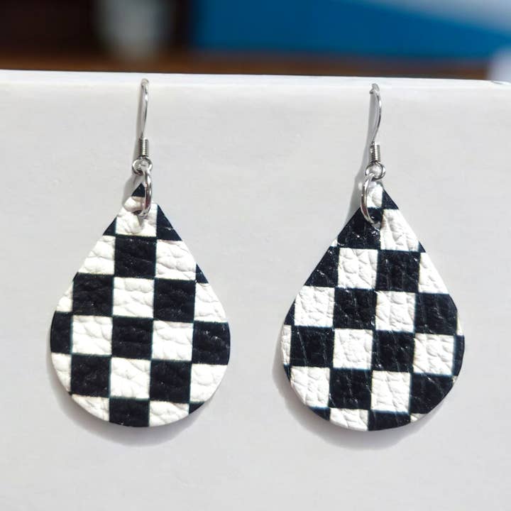 Black and White checkered teardrops for wholesale by Bushleys Beauties, LLC