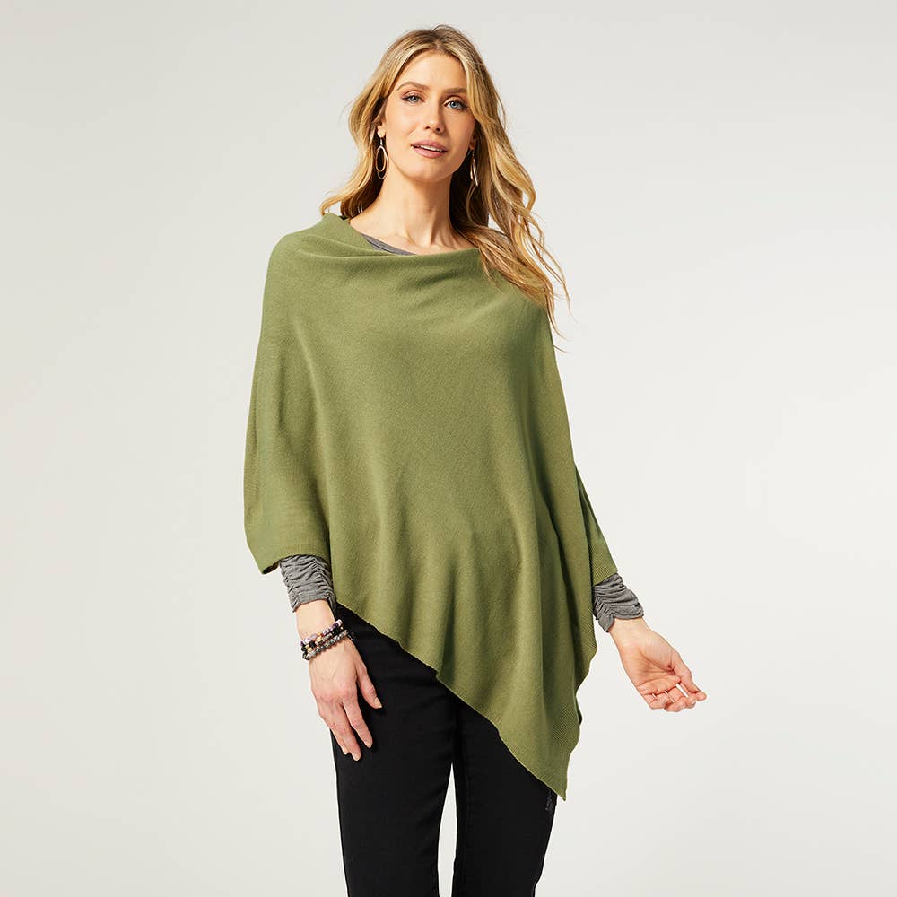COCO + CARMEN - Wholesale Poncho - Women's - Lightweight Poncho0