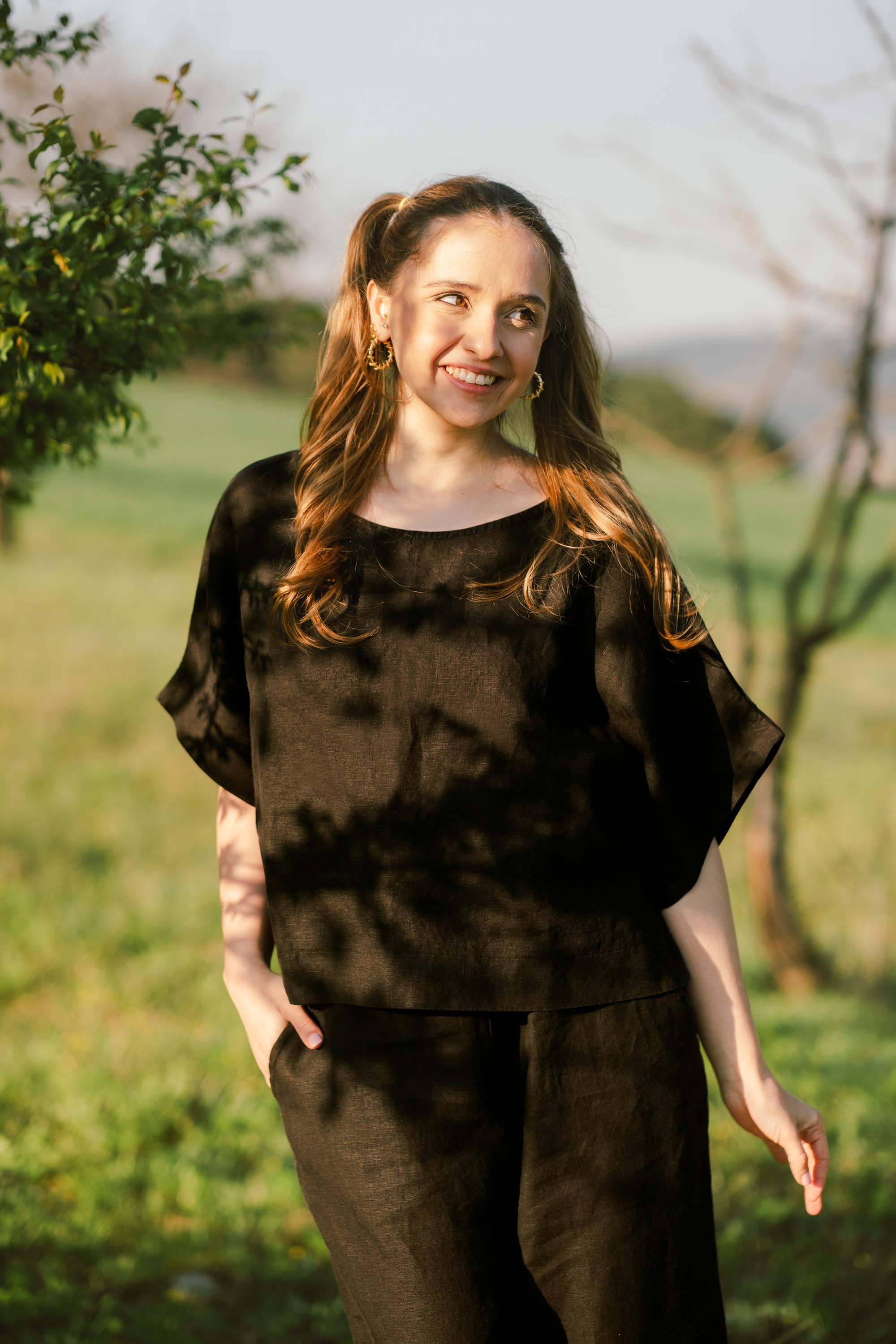 Moa - Wholesale Blouse - Women's - Pure Linen Beige Top9