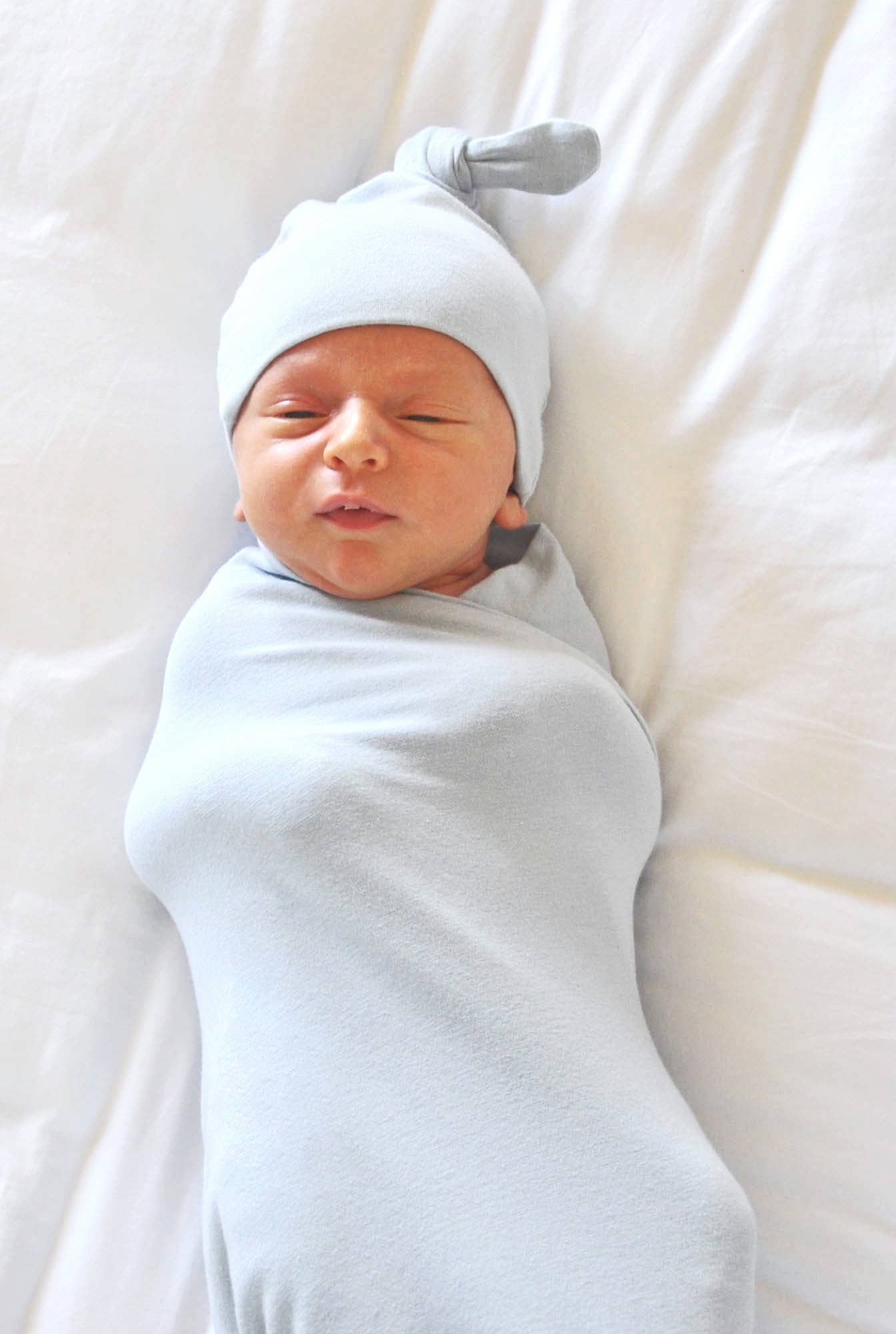 Peasy Co. - Wholesale Swaddle - Baby - Luxury Swaddle + Nursing Blanket9