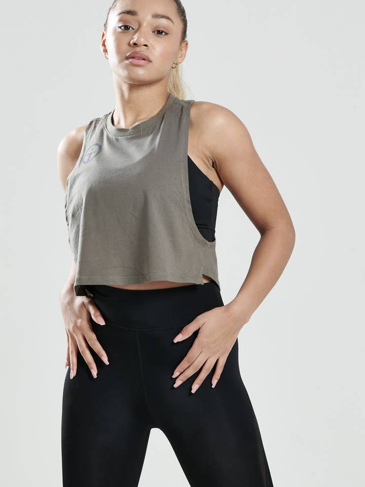 Gilet da allenamento con sovrapposizione corta sul retro per la vendita all'ingrosso da parte di iGD Sport