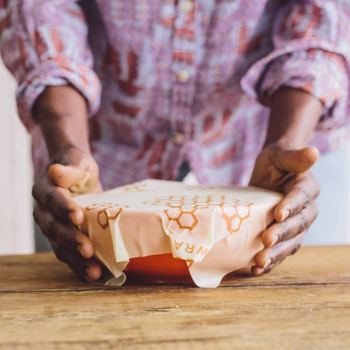 Bee's Wrap - Wholesale Food Storage Wrap/Bag - Cut-to-Size Roll - Honeycomb7