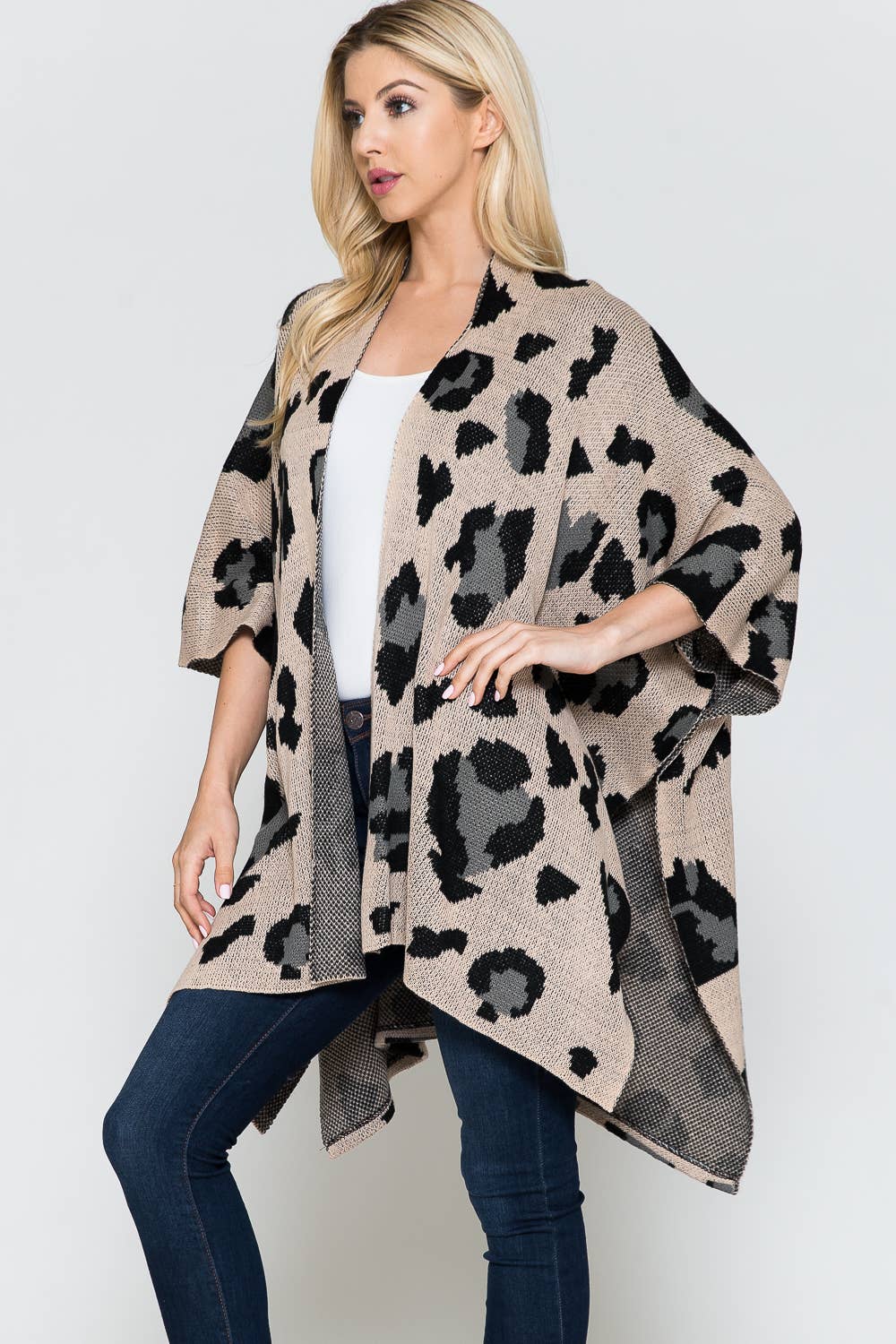 Justin & Taylor - Vendita all'ingrosso Kimono - Donna - Cardigan kimono Clarabelle con stampa leopardata10
