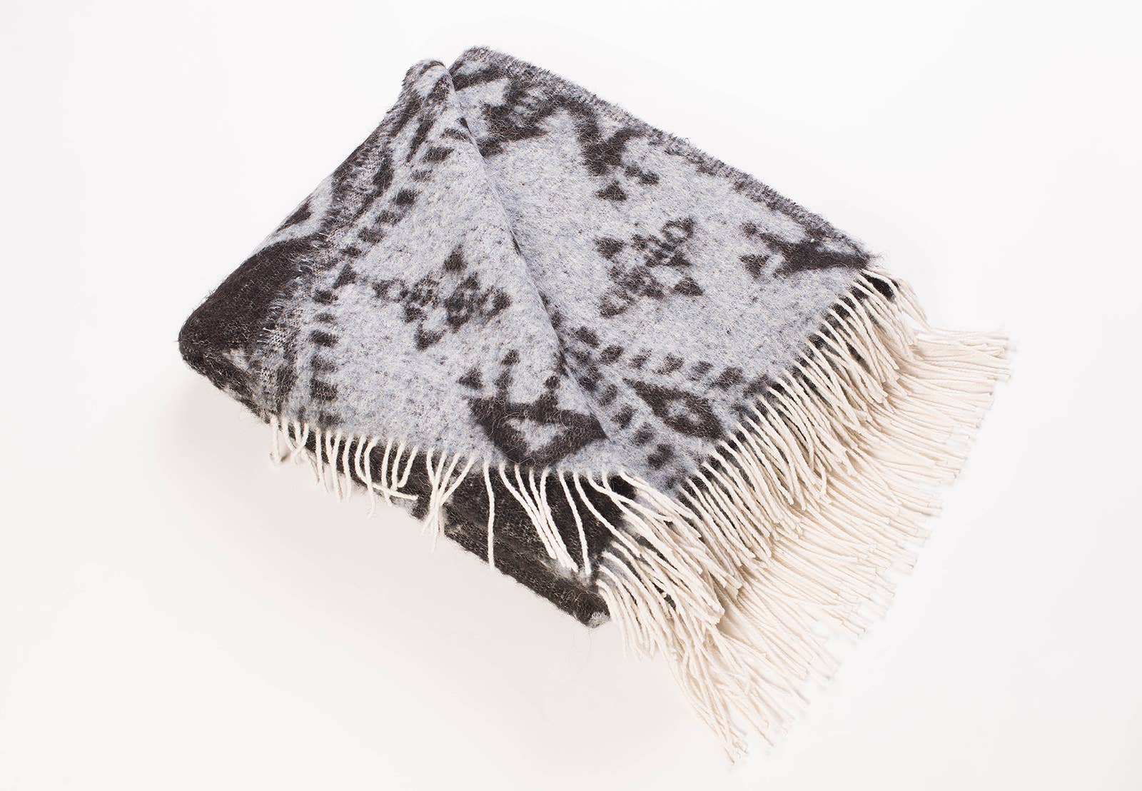 Beat Collection by Lanificio Idealtex Srl – Engroshandel Tæppe – Tribal uld- og alpaka-plaid med etnisk jacquardmønster12