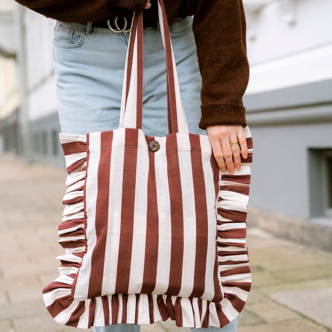 OMOM - Vente Tote bag – femme - Sac tote en chanvre bio OMOM VOLANG à rayures avec volants2