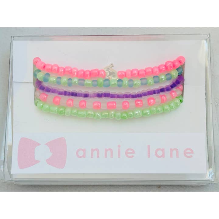Sæt med fem Annie Lane perlearmbånd - Påske for engroshandel hos Annie Lane