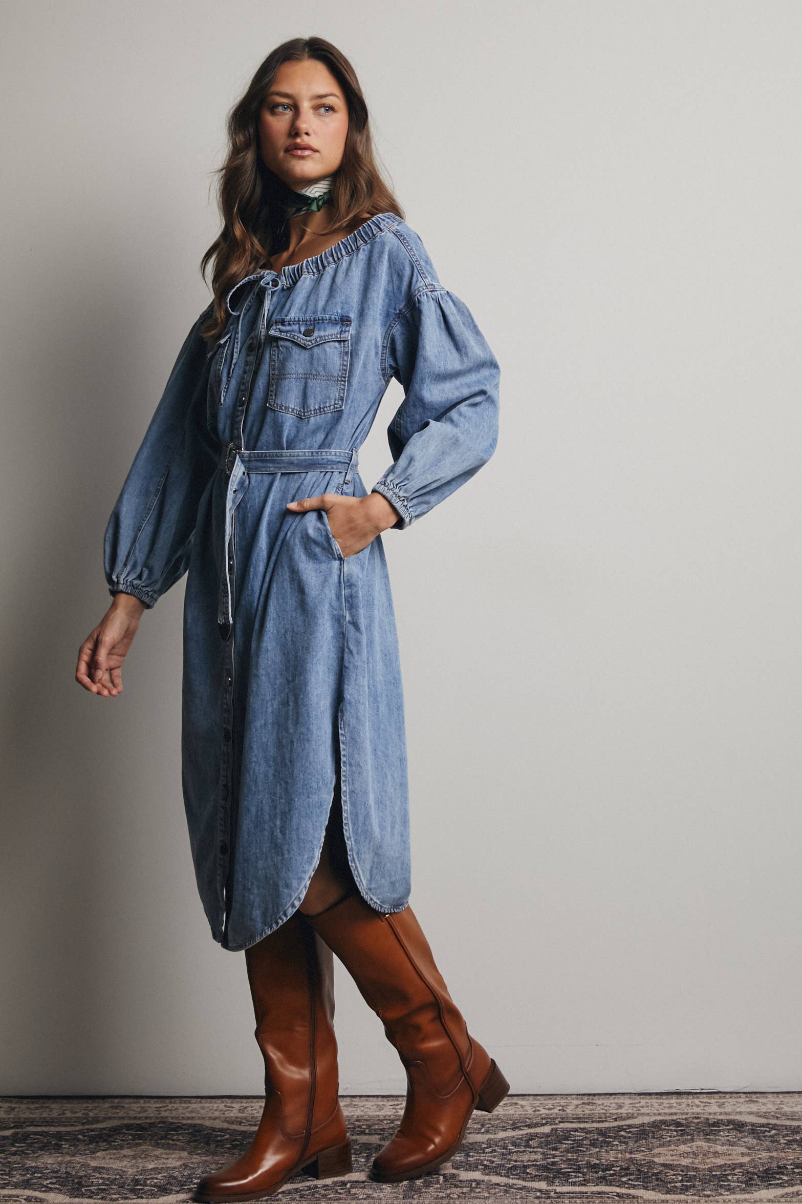 Lavage Cloud Robe-chemise en jean à épaules dénudées avec ceinture FD0010 en vente sur Faire6
