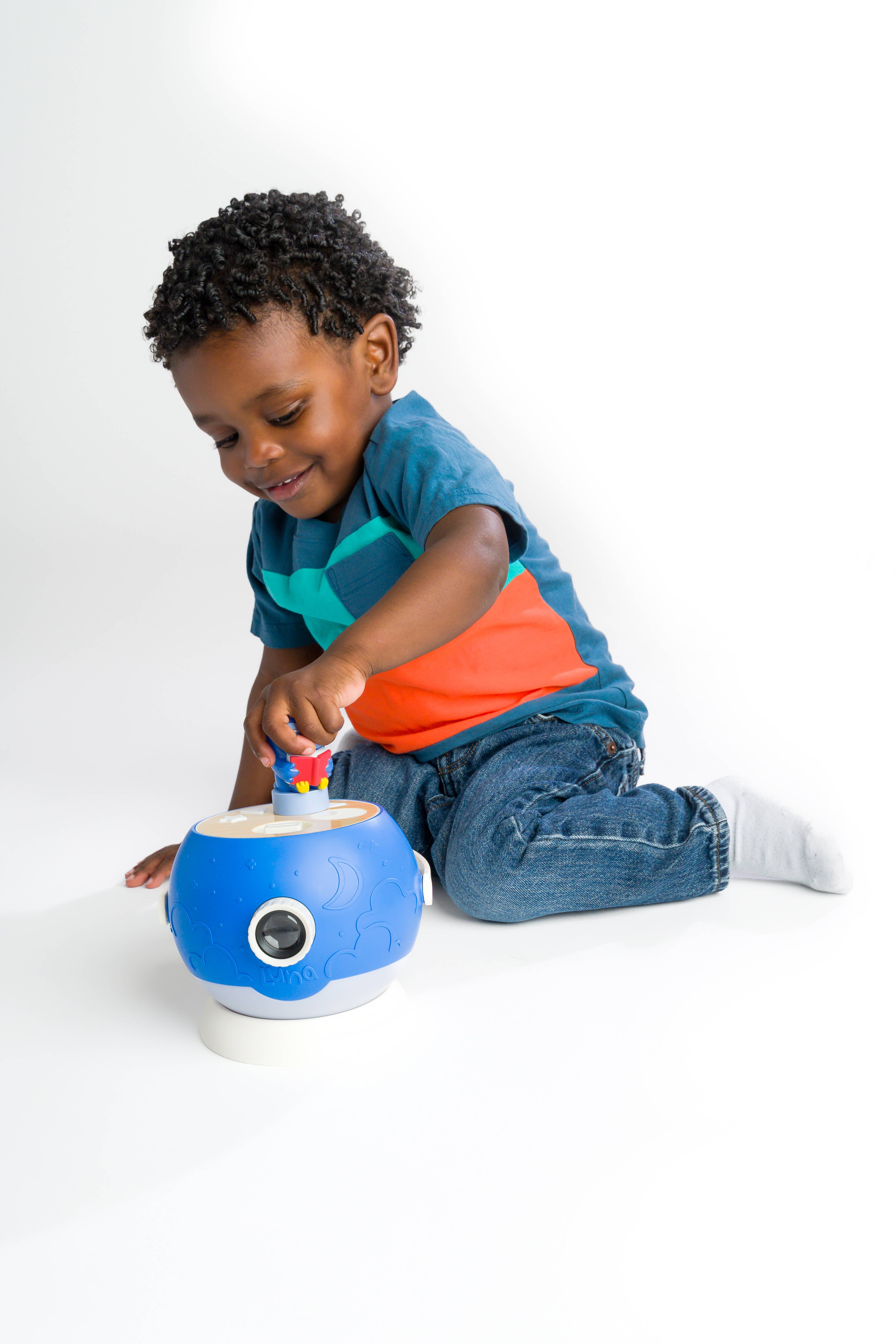 Cottage Door Press - Wholesale Portable Projector - Kids - Luna StoryTime Projector – Classic Starter Set9