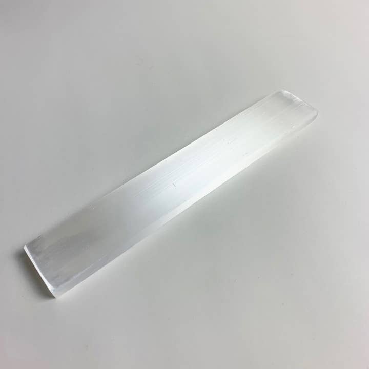 Pelham Grayson Rose - Wholesale Crystal Charging Plate - Selenite Rectangle Crystal Charging Plate | 20 cm | Morocco
