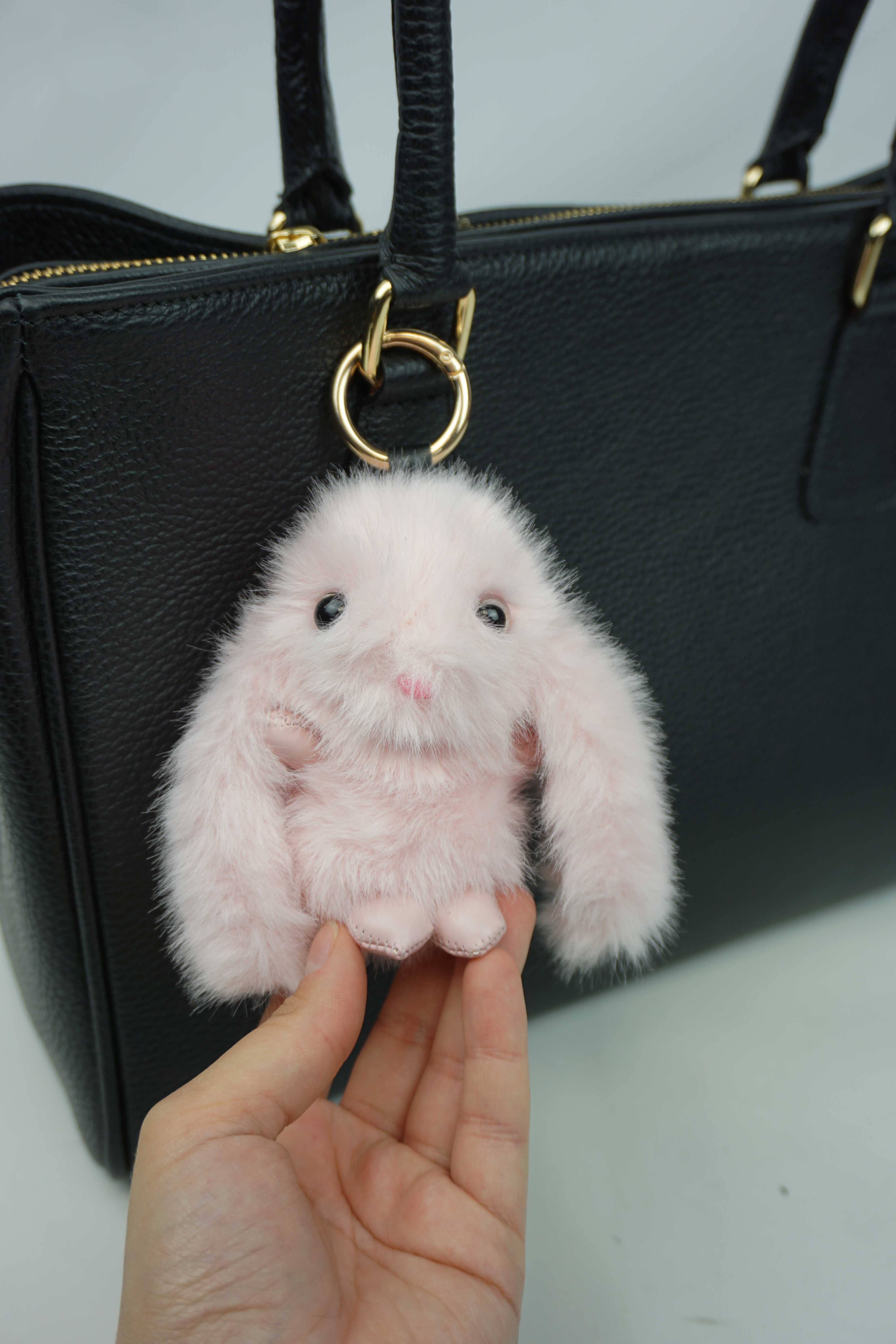 Anais - Wholesale Keychain - Women's - Grigri plush keychain7