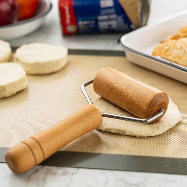 TableCraft Products Company - Wholesale Rolling Pin - Mini Rolling Pin, 4.5 x 1.5 x 7.5"2
