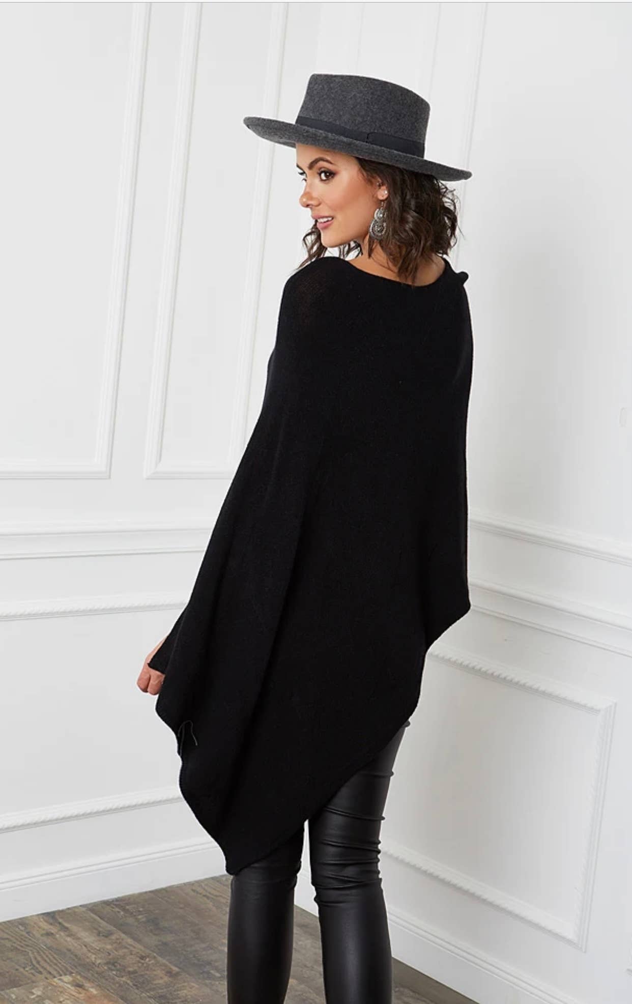 LÉA & LUC - Wholesale Poncho - Women's - Ponchos REF.00762