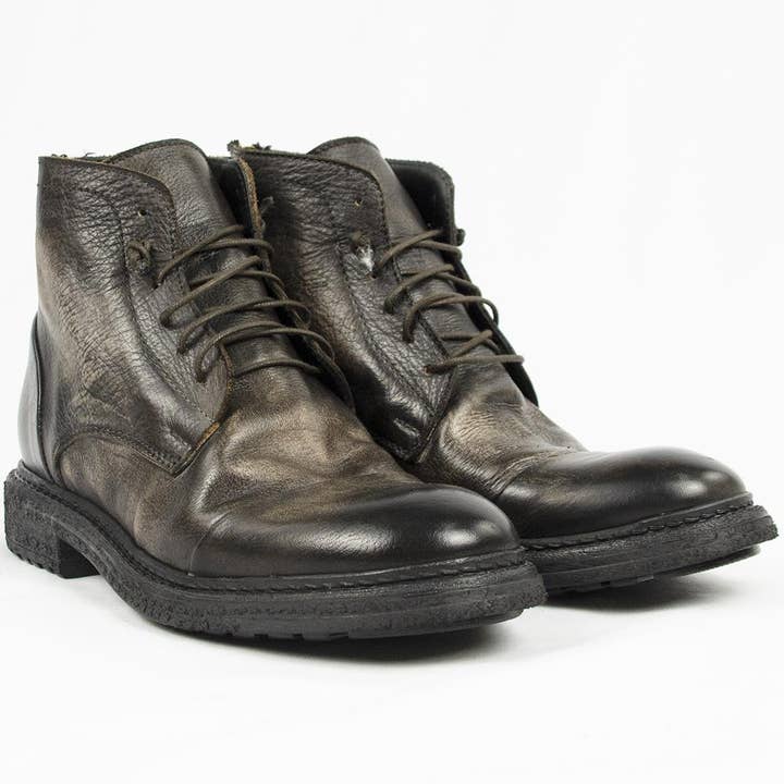 Bottines TR1025 couleur marron clair lavé pour la vente par WAYART