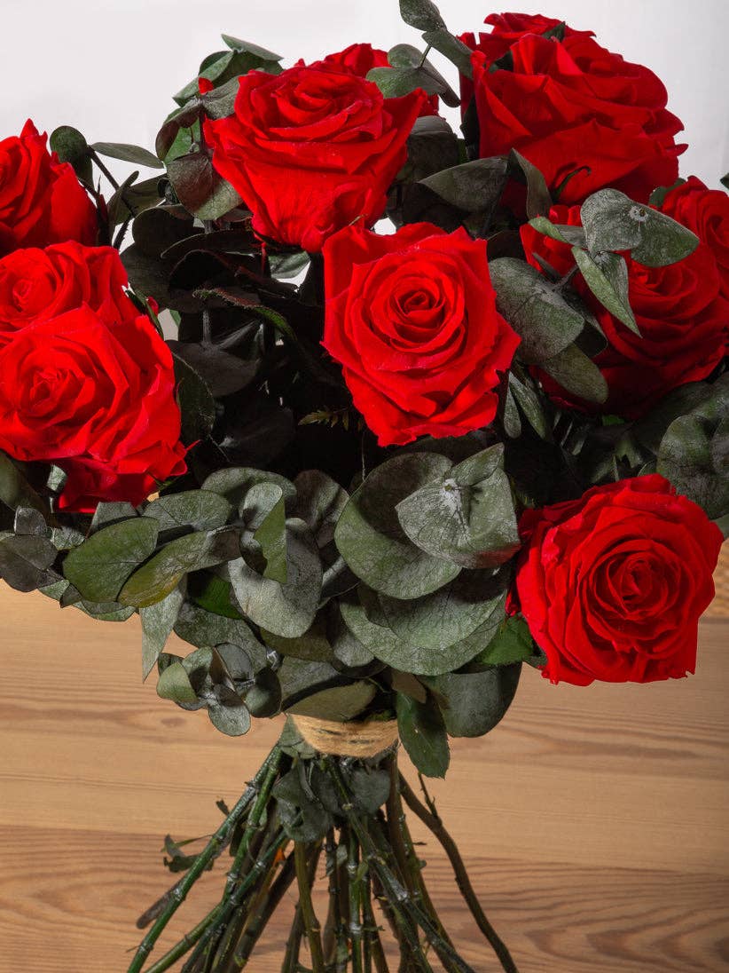 Concari.flores Preservadas - Wholesale Artificial Flowers - BOUQUET OF PRESERVED RED ROSES4