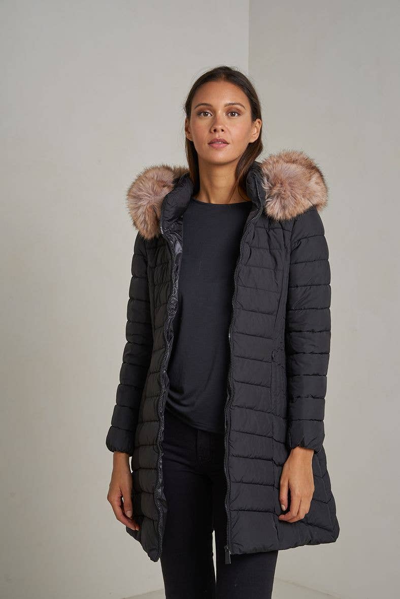 Attrait Paris - Wholesale Puffer Jacket - Women's - Long quilted down jacket with fur on hood0